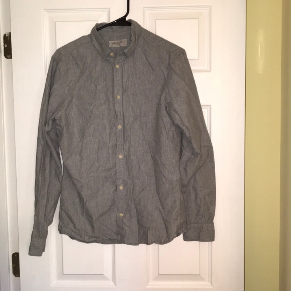 All saints shirt rum skull logo in the front